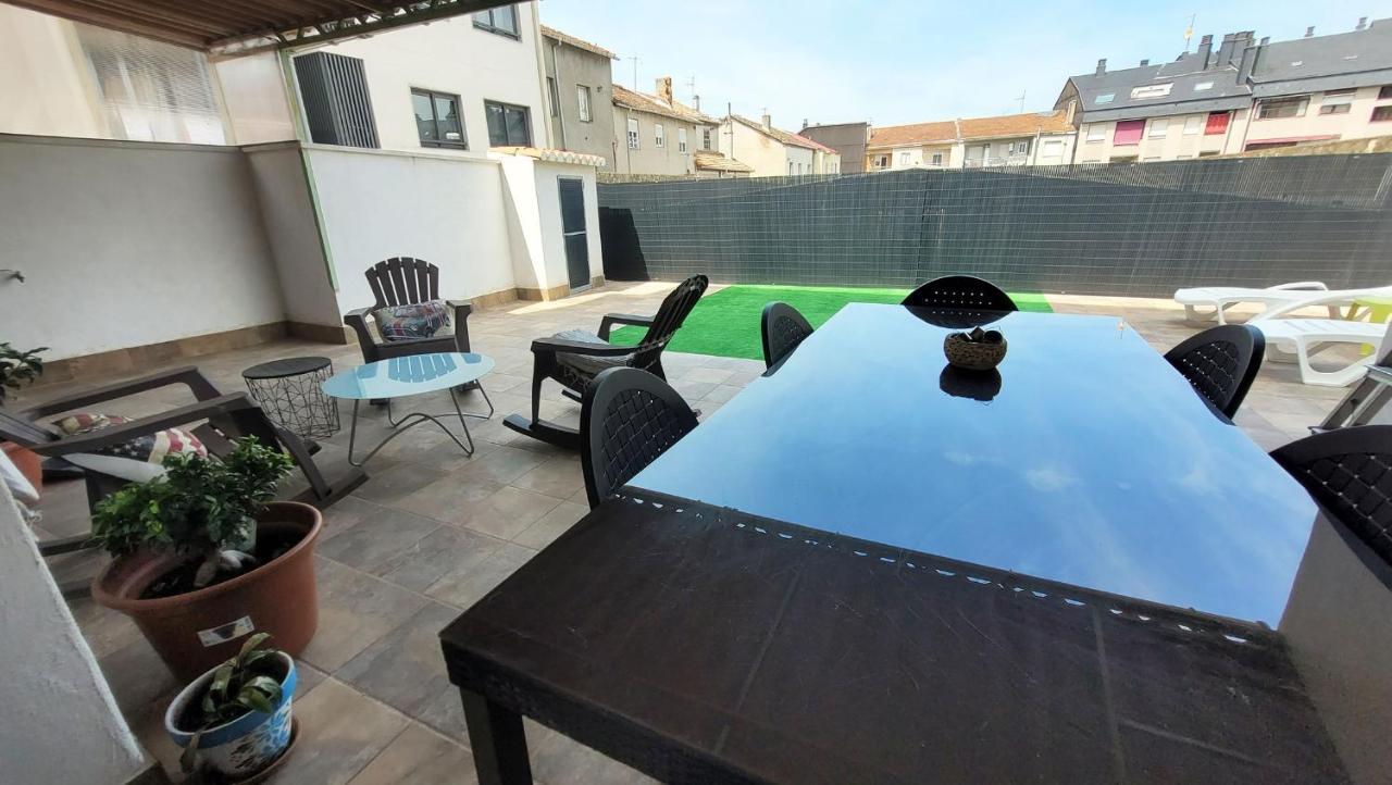 El Hogar De Todos Apartment Ourense Bagian luar foto
