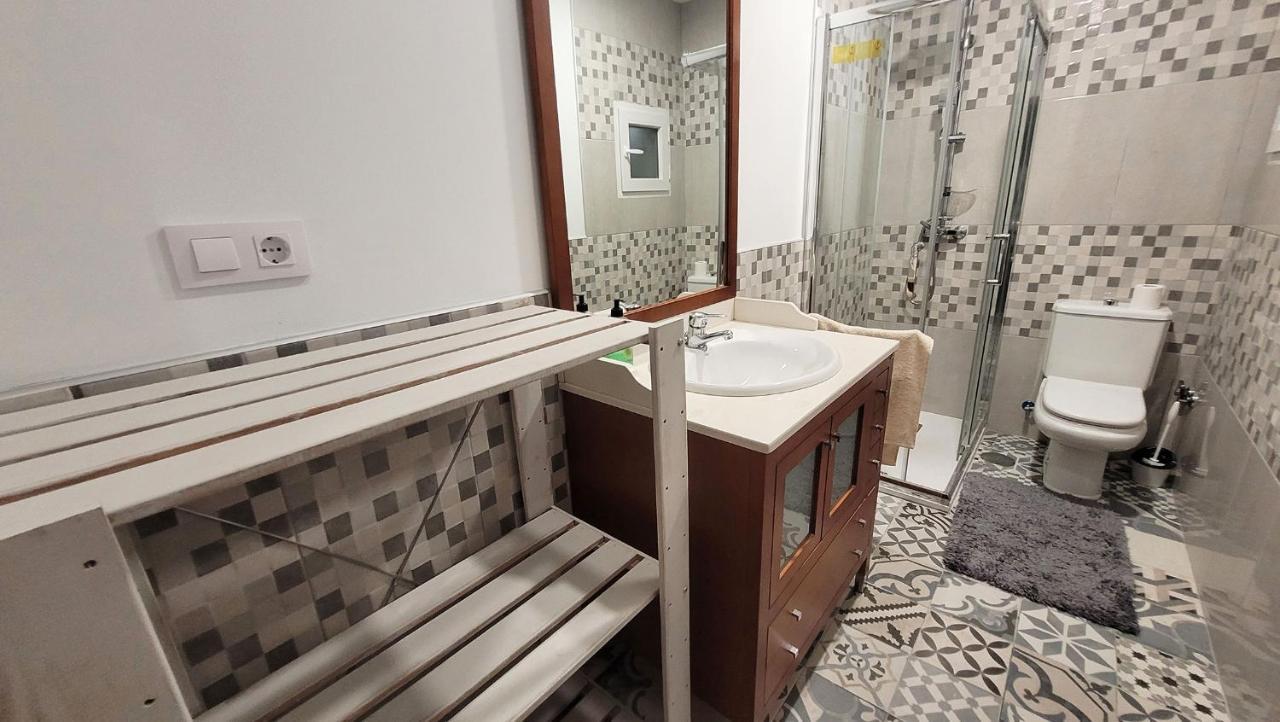 El Hogar De Todos Apartment Ourense Bagian luar foto