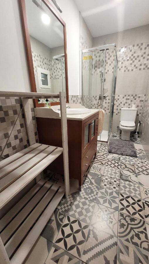 El Hogar De Todos Apartment Ourense Bagian luar foto